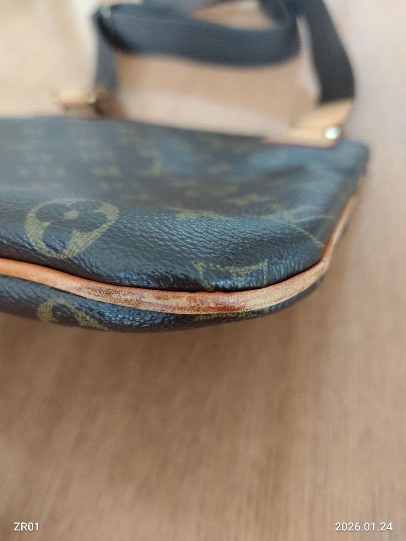 ルイヴィトン　ポシェットボスフォール　モノグラム　ショルダーバック