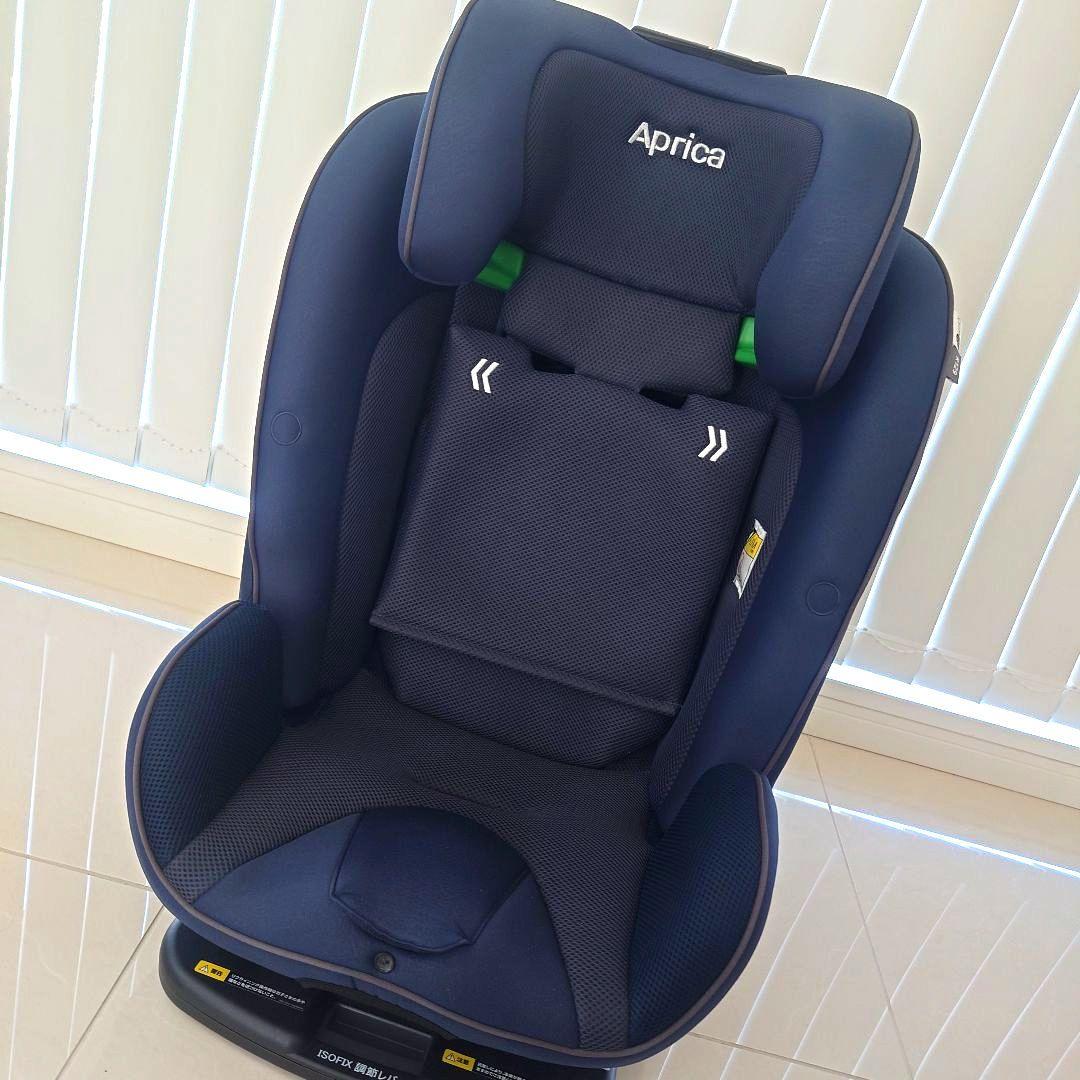 Aprica 　フォームフィット　ISOFIX　セーフティプラス　ネイビー