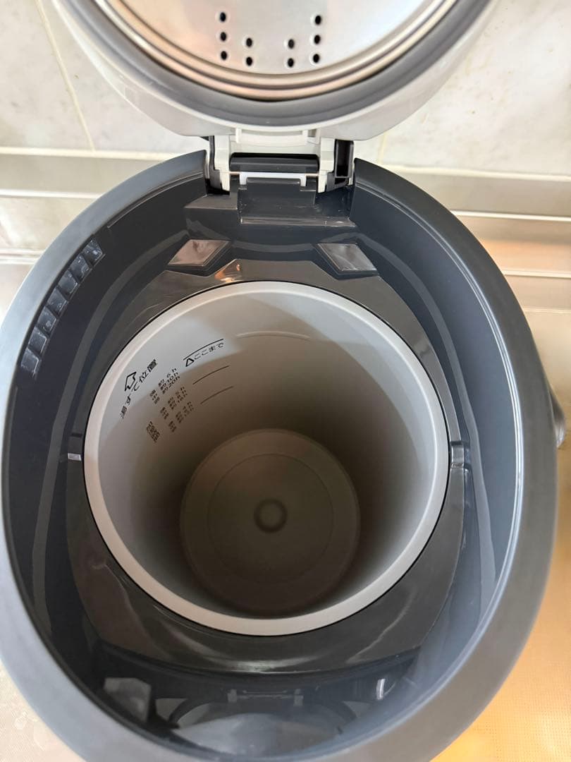 2025年製 象印 スチーム式加湿器 EE-TB60-BM（ブラック）