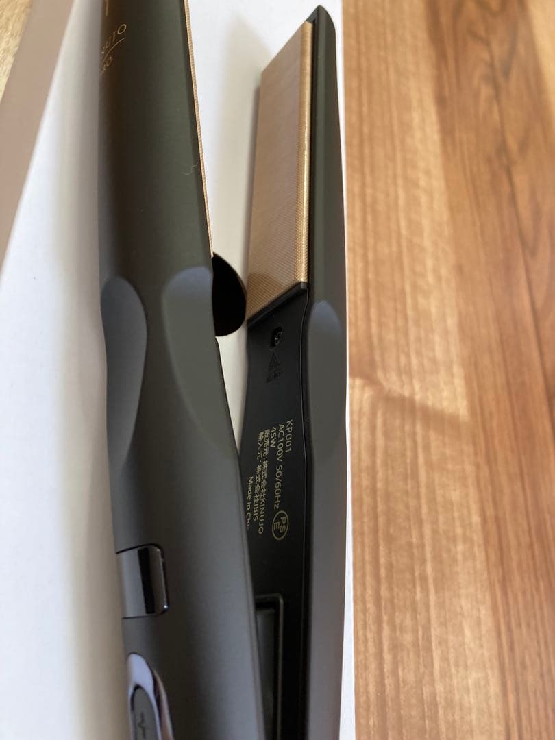 KINUJO PRO Straight ブラックヘアアイロン