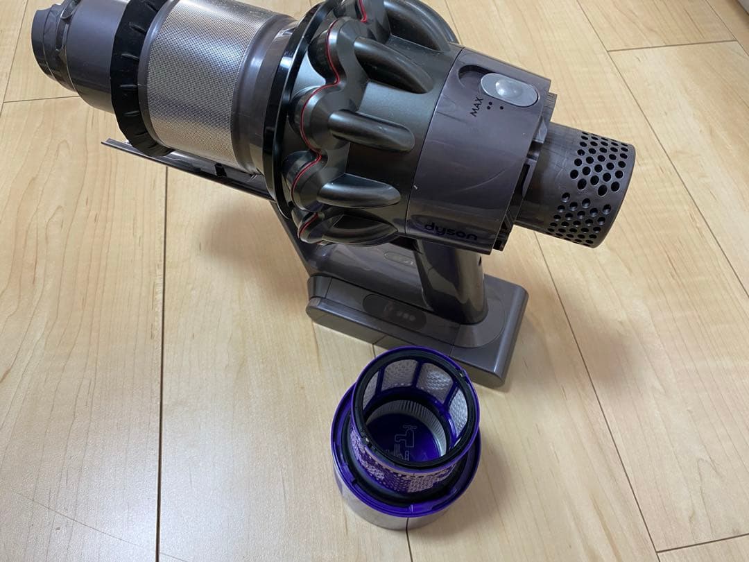 Dyson ダイソン cyclone v10 コードレス掃除機　【匿名発送】