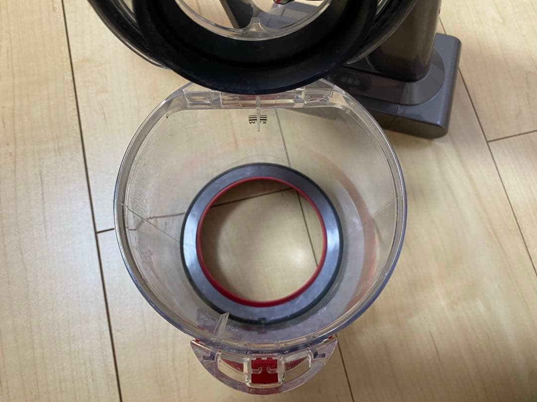 Dyson ダイソン cyclone v10 コードレス掃除機　【匿名発送】