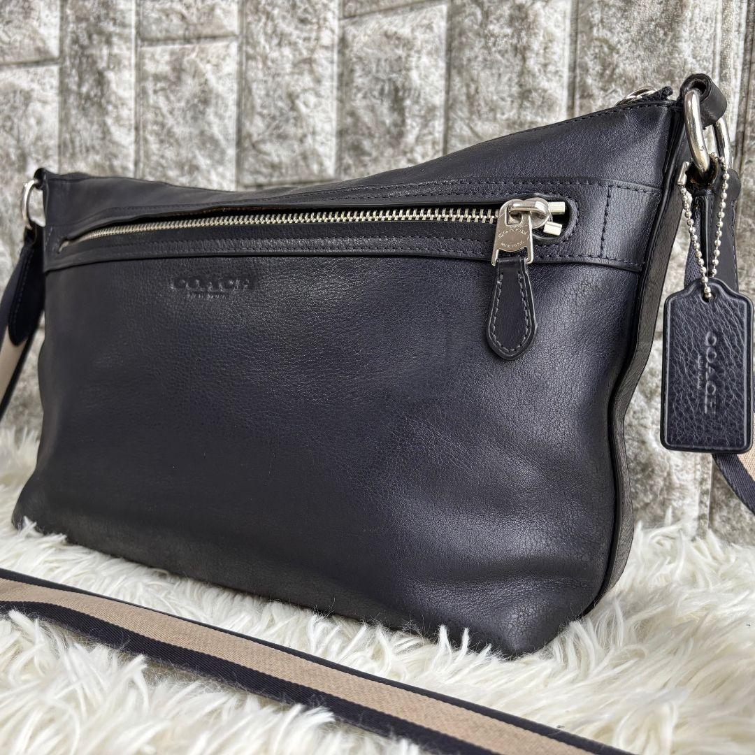 【激レア 良品】コーチ　レザーショルダーバッグ　ヘリテージ　クロスボディ　紺色