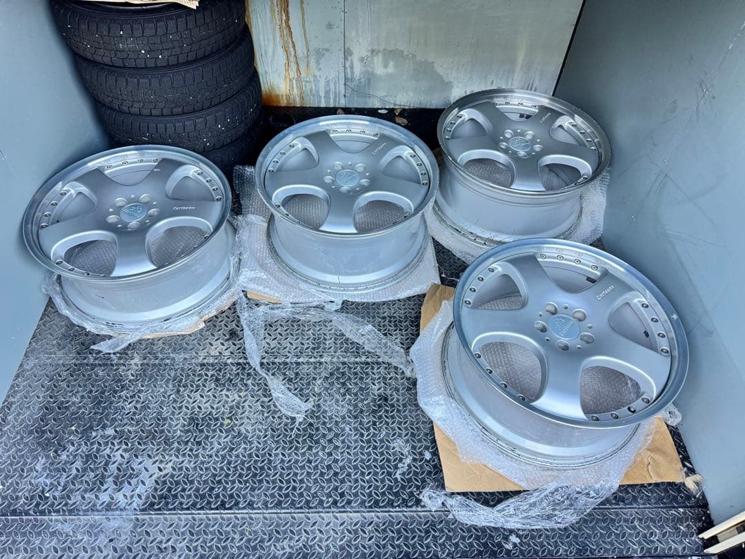 カールソン2/5 20インチホイールPCD114.3