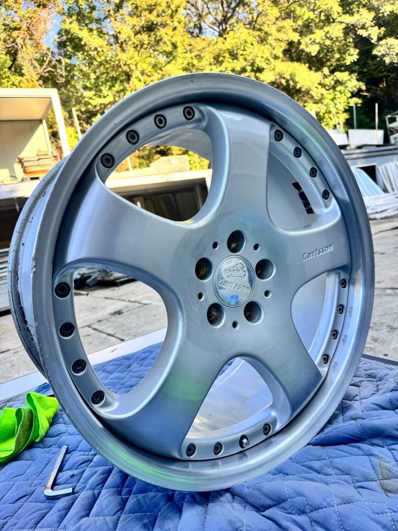 カールソン2/5 20インチホイールPCD114.3