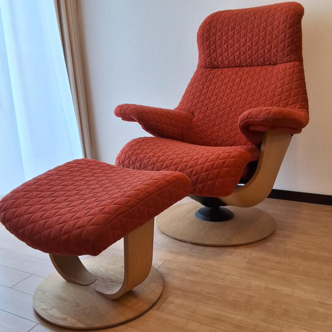 【カリモク】ザ•ファースト　RU72　Sサイズ　ファブリックリクライニングチェア