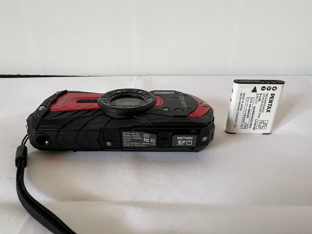 RICOH WG-60 コンパクトデジタルカメラ 黒/赤
