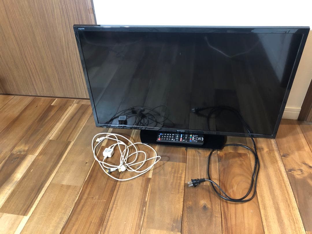 プリオ　SHARP 液晶テレビ 2T-C32AE1