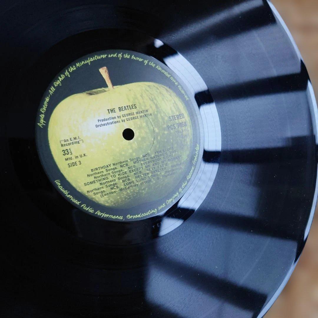 UKニアミント盤The Beatles ホワイトアルバム