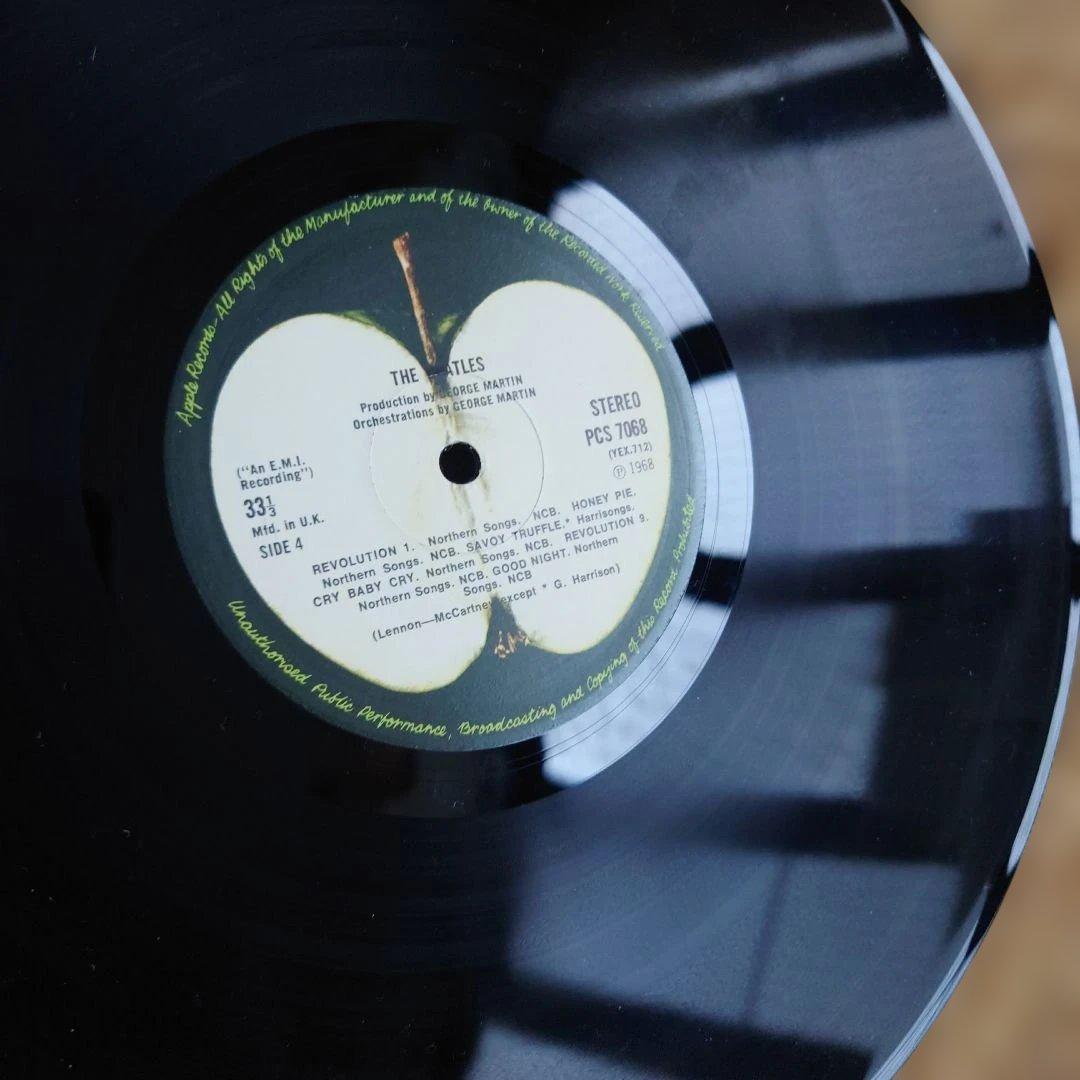 UKニアミント盤The Beatles ホワイトアルバム