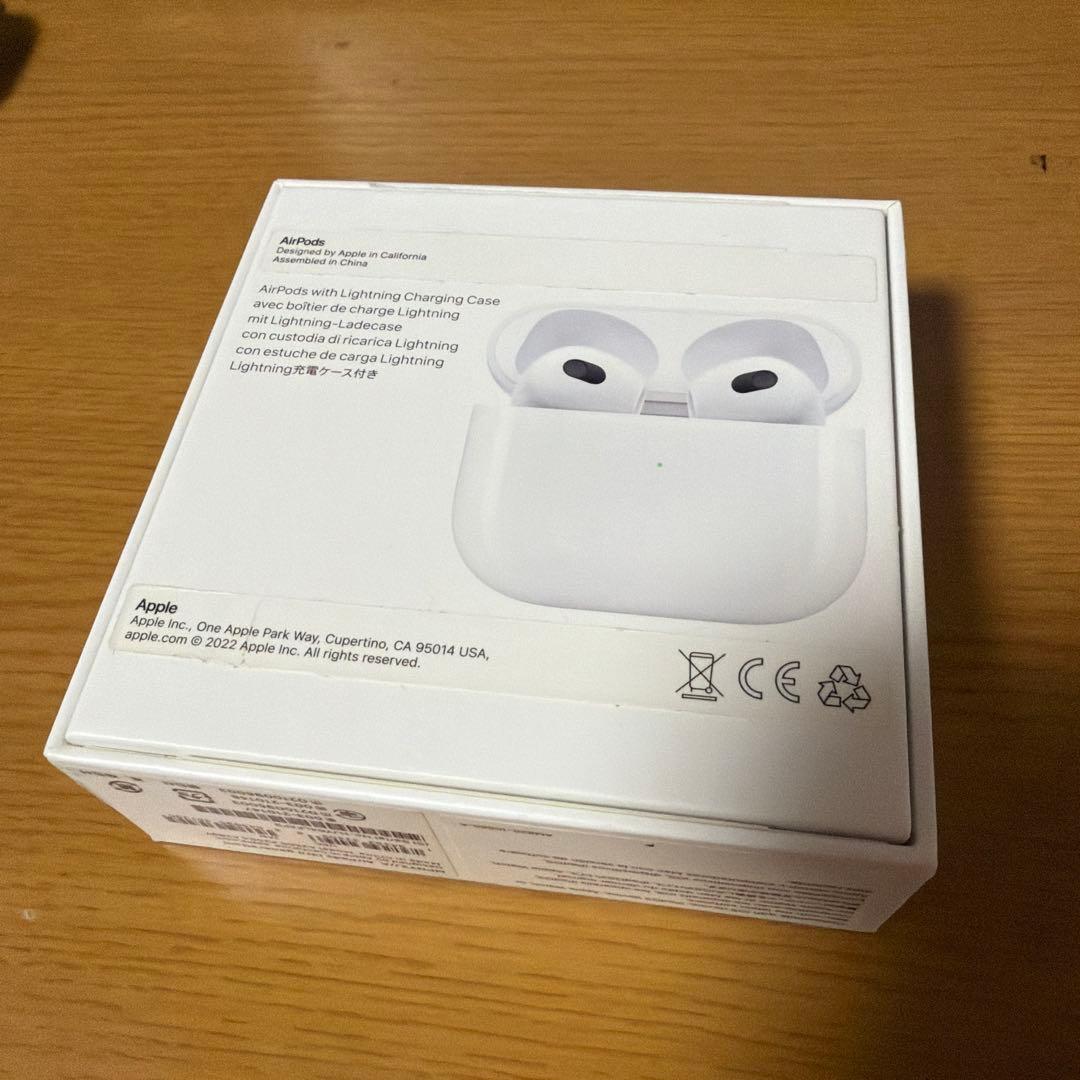 AirPods (第3世代) Lightning充電ケース付き 付属品完品