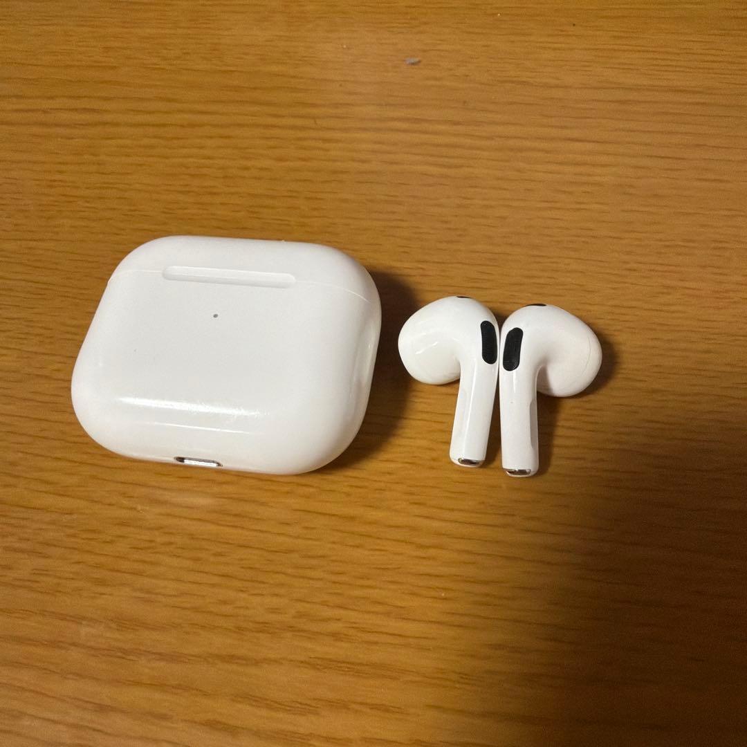 AirPods (第3世代) Lightning充電ケース付き 付属品完品
