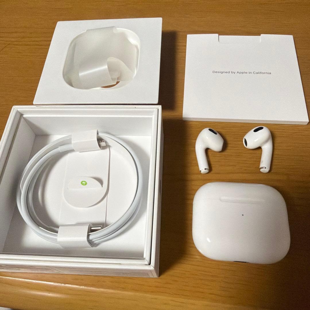 AirPods (第3世代) Lightning充電ケース付き 付属品完品