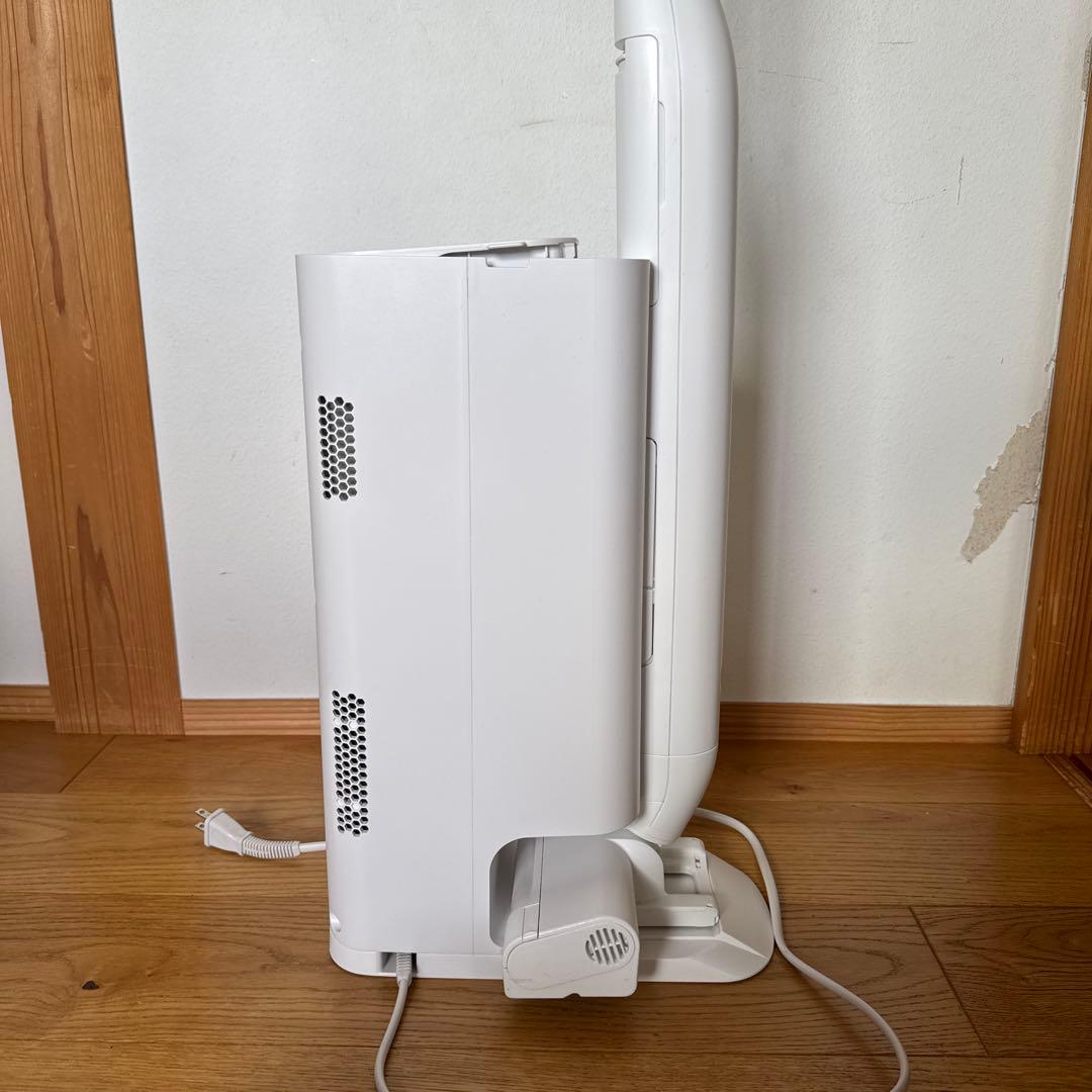 2024年製　パナソニック　コードレススティック掃除機 MC-NS100K