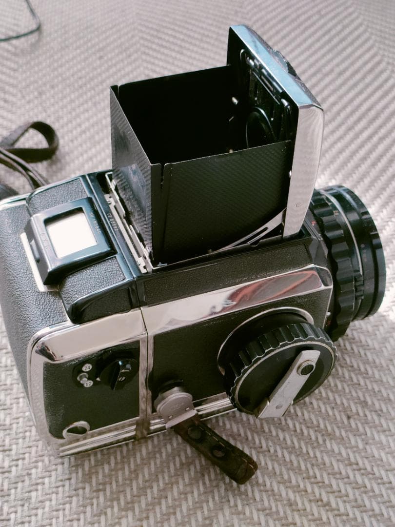 ★Zenza Bronica 一眼レフカメラ ★純正カバー ★遮光板 ケース付★