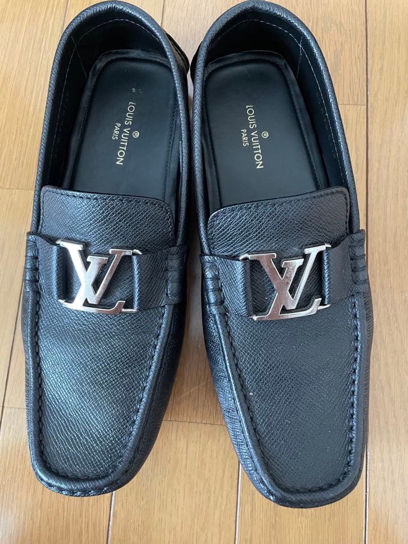 LOUIS VUITTON シルバーストーン モカシン　25.5-26cm