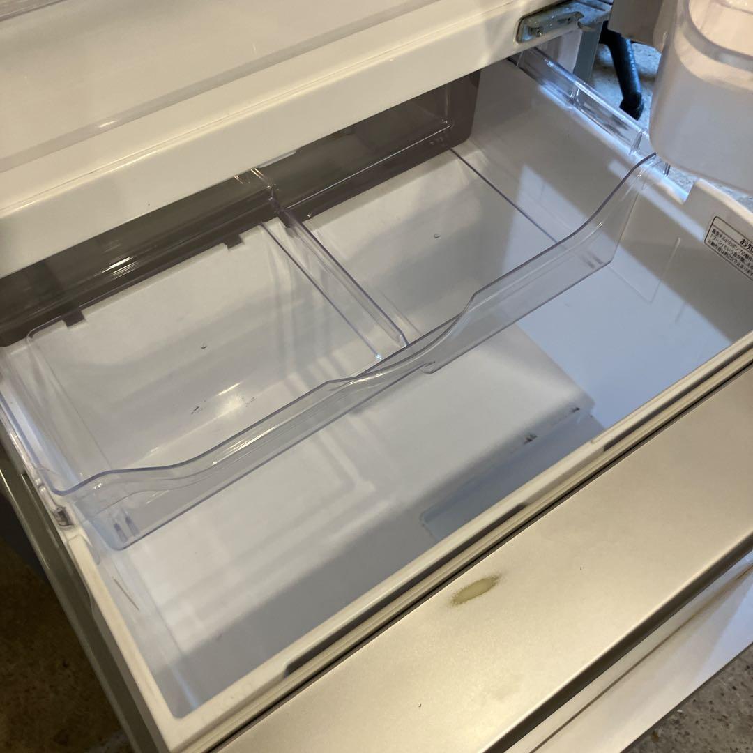 日立　2013年製　3ドア大型冷蔵庫　365L　給水タンク欠品