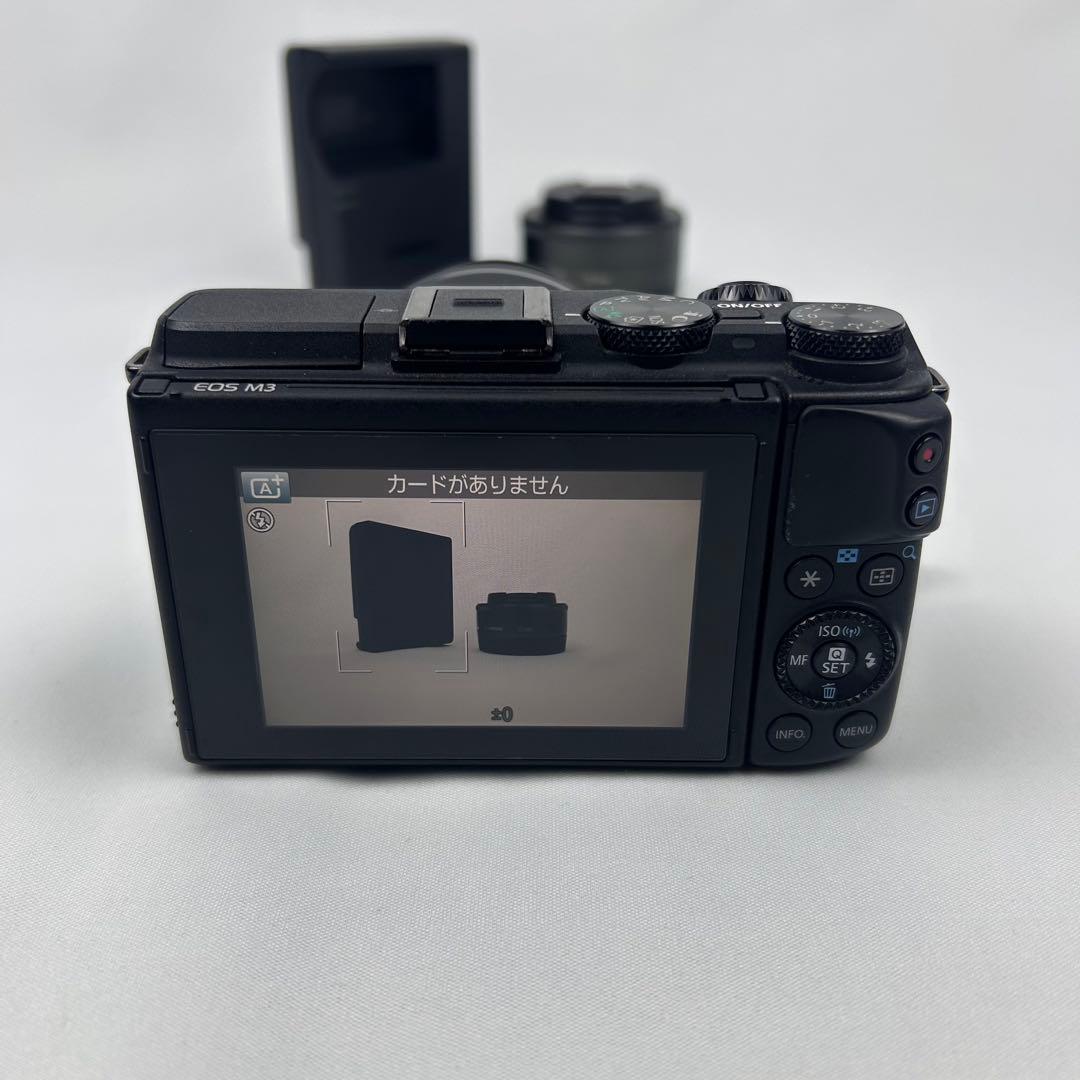 【人気】Canon EOS M3 ダブルレンズキット 22mm単焦点レンズ付き