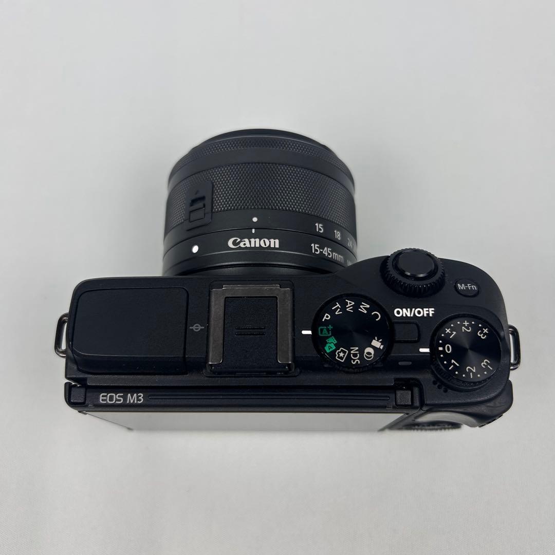 【人気】Canon EOS M3 ダブルレンズキット 22mm単焦点レンズ付き