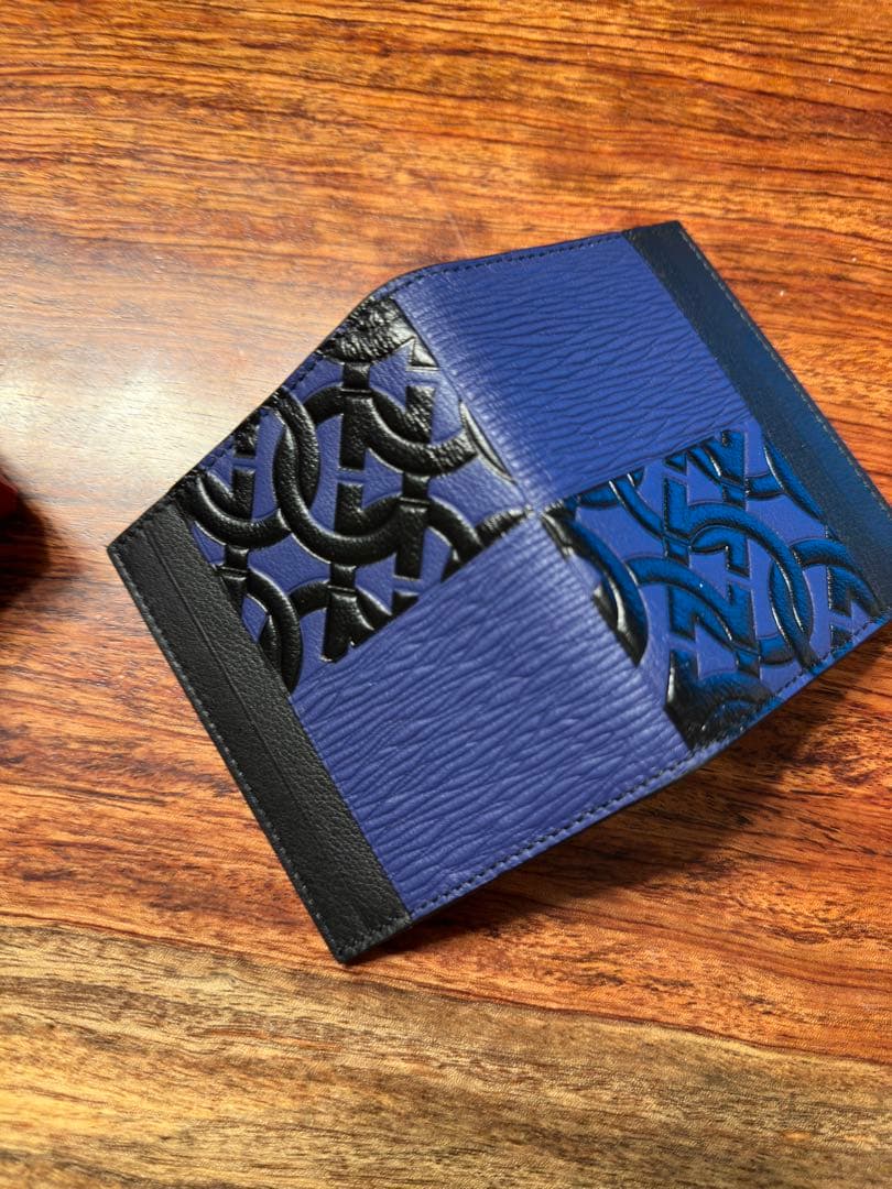 Salvatore Ferragamoフェラガモ カードケース 販売店証明書付き