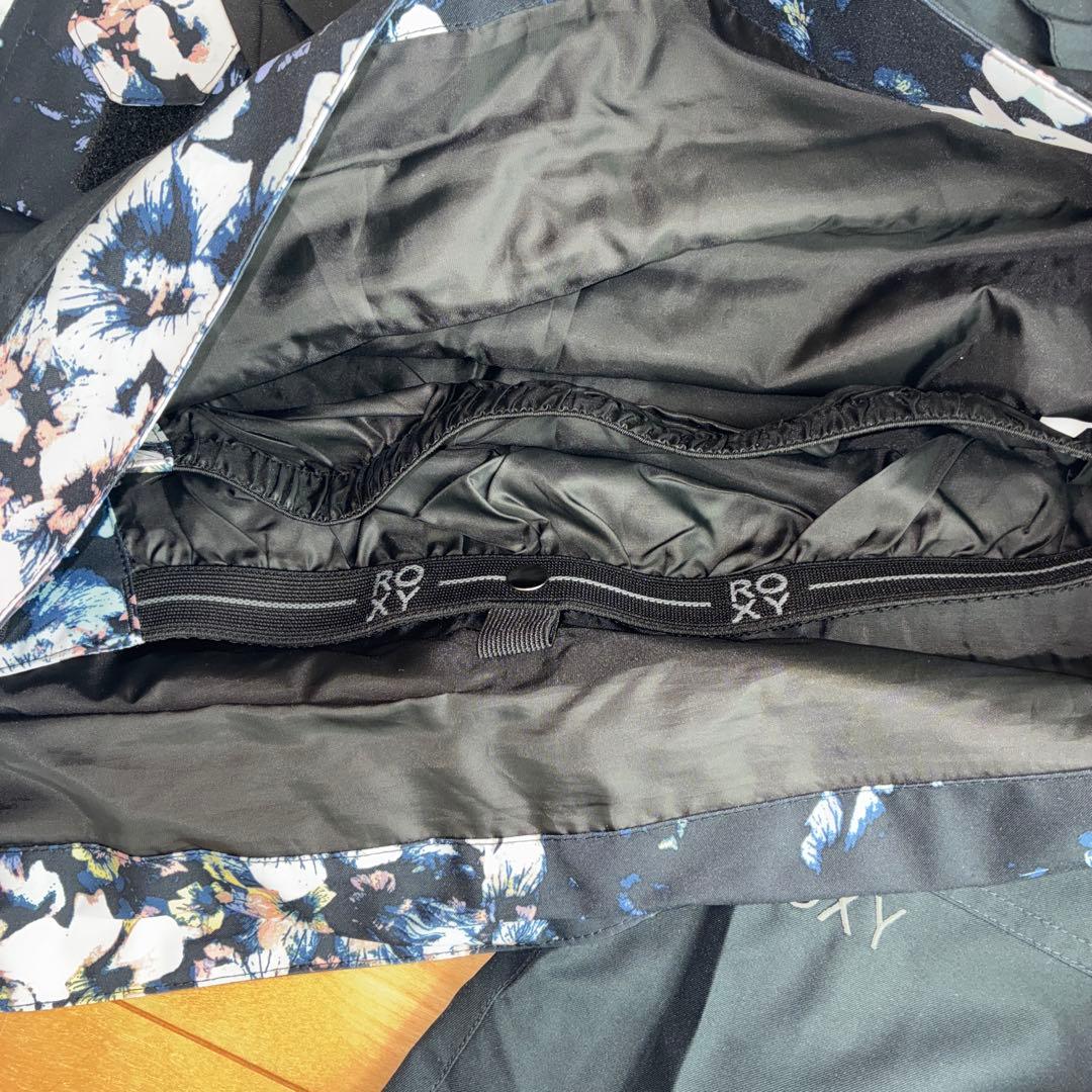 ROXY スノーボードウェアセット 女性用　手袋とニット帽付き