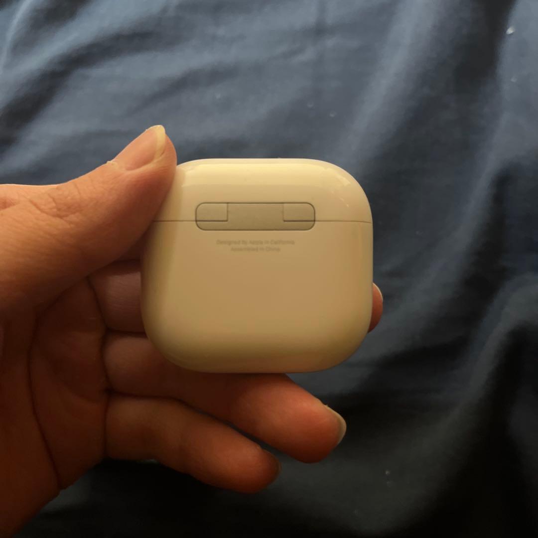 AirPods4 アクティブノイズキャンセリング機能搭載