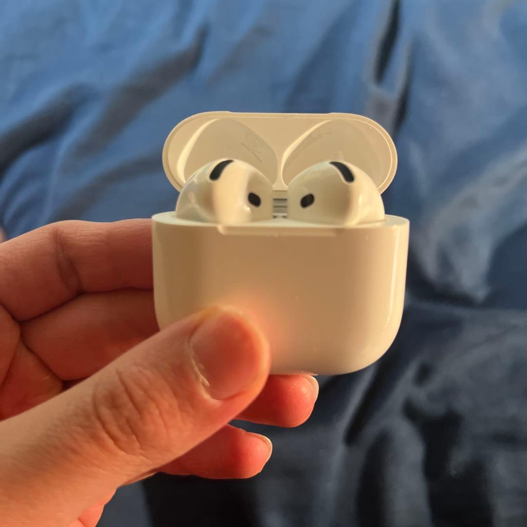 AirPods4 アクティブノイズキャンセリング機能搭載