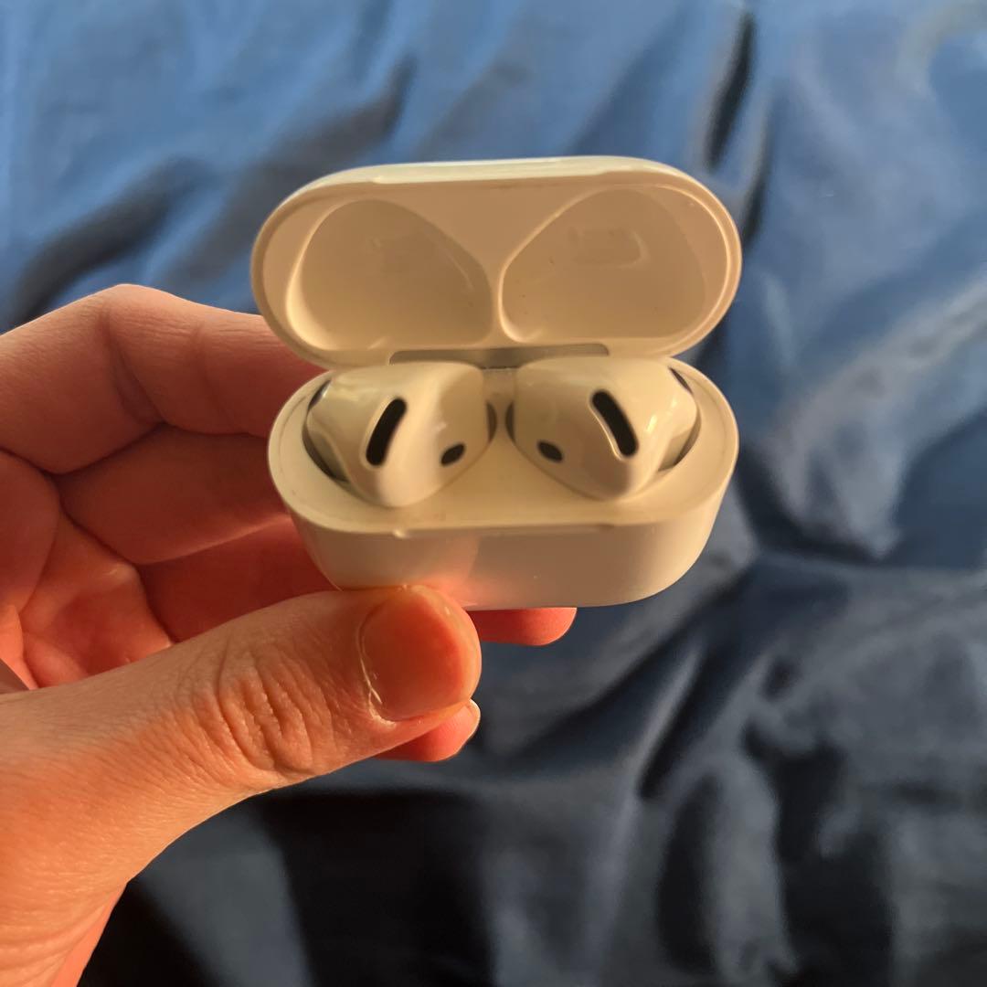 AirPods4 アクティブノイズキャンセリング機能搭載