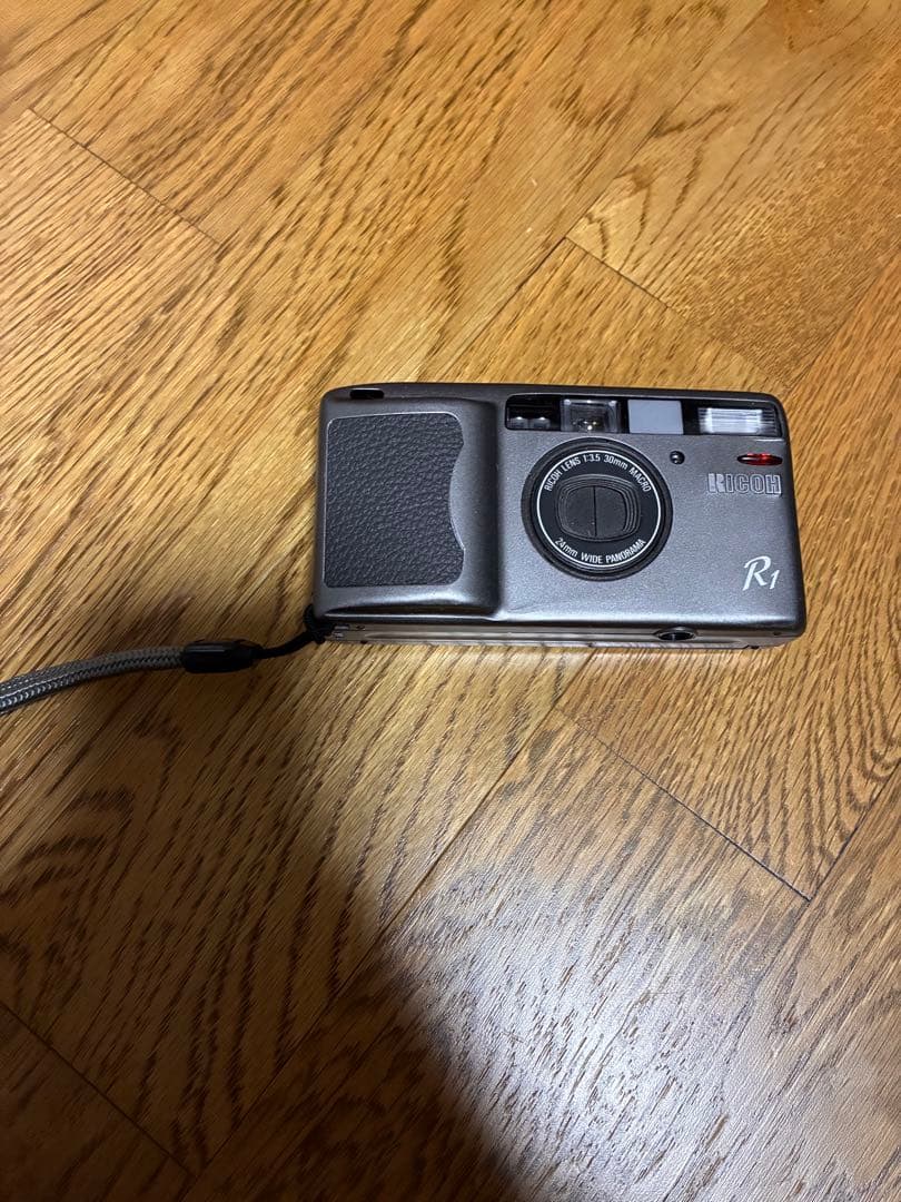 フィルムカメラ RICOH R1