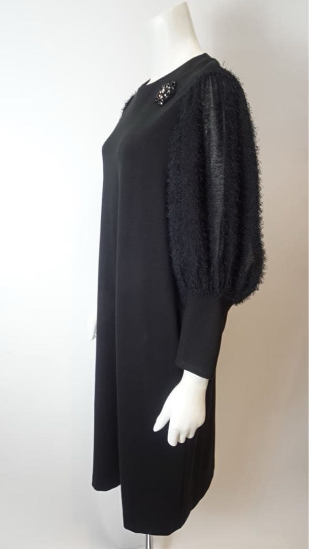 スーパービューティー♡ 2025年秋冬 起毛素材袖×ポンチ素材ワンピース