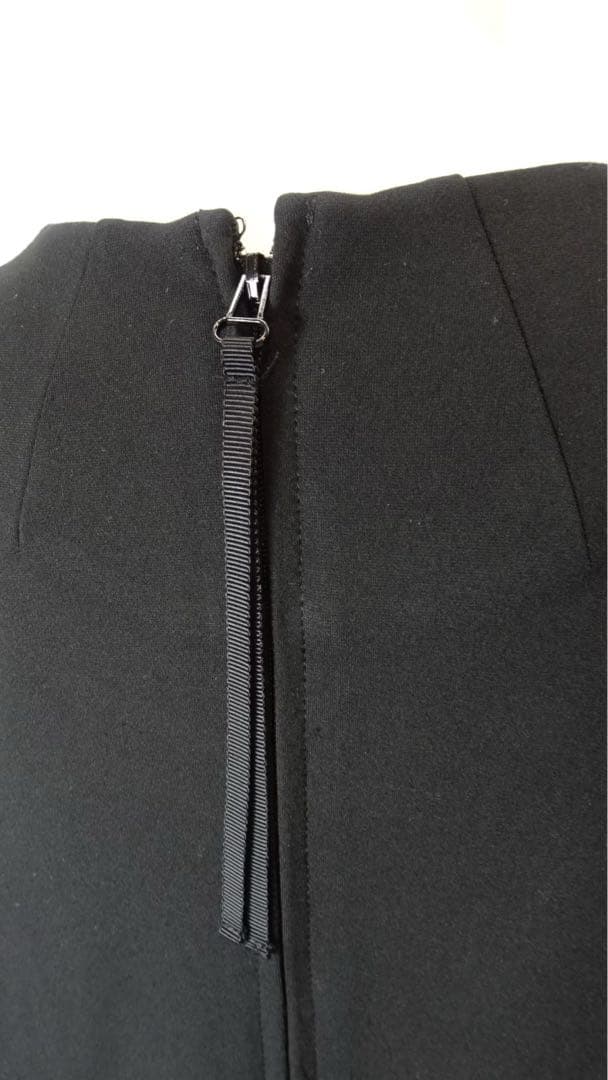 スーパービューティー♡ 2025年秋冬 起毛素材袖×ポンチ素材ワンピース