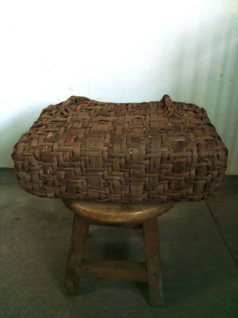 天然素材のシンプルなかごバッグ信州安曇野の山葡萄かごバッグ　里山手仕事