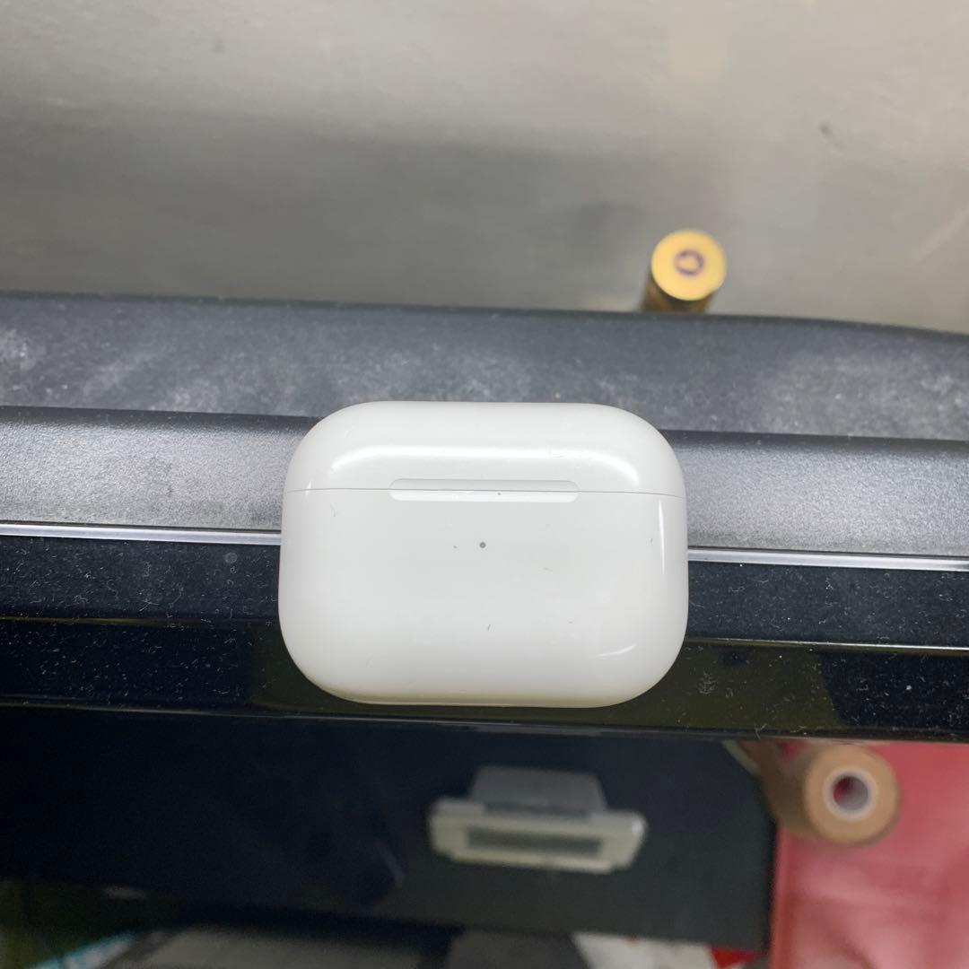AirPods pro ケースのみ