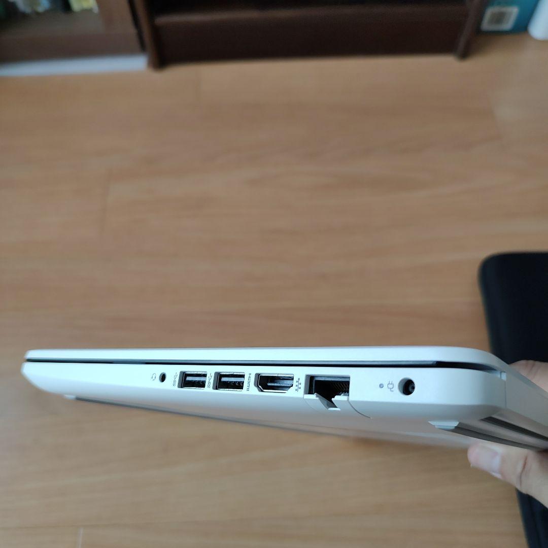 hp-14s-dk0（Riko Wardani）