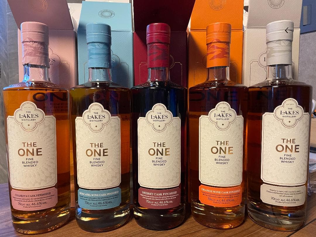 10月末まで特価 レイクス　THE ONE ウイスキー5本＆スチールボネット