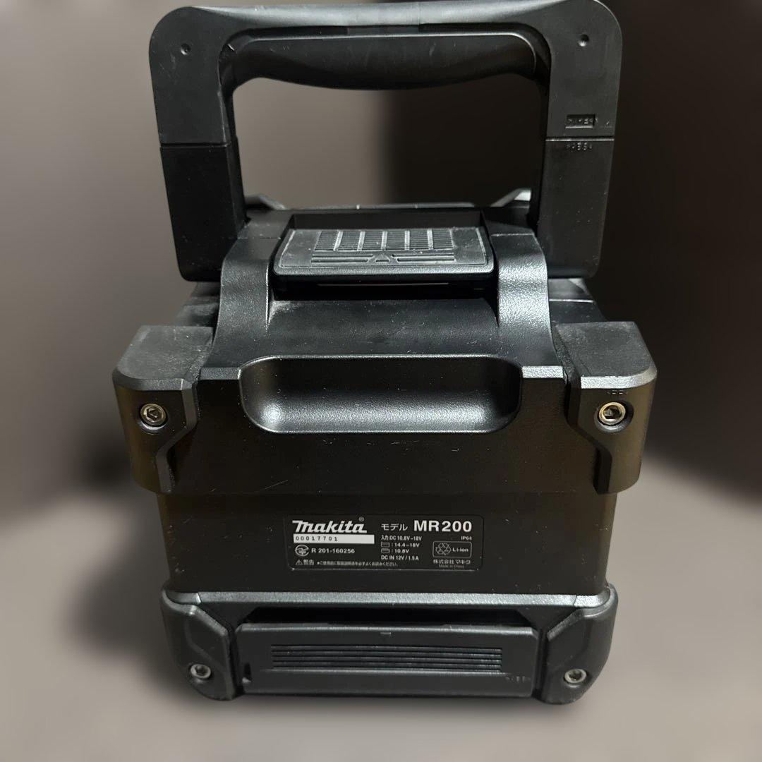 Makita MR200 Bluetoothスピーカー