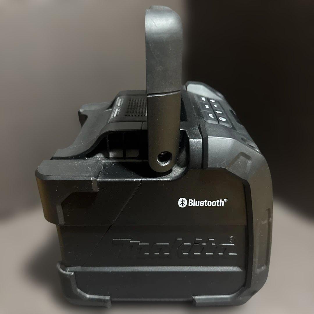 Makita MR200 Bluetoothスピーカー