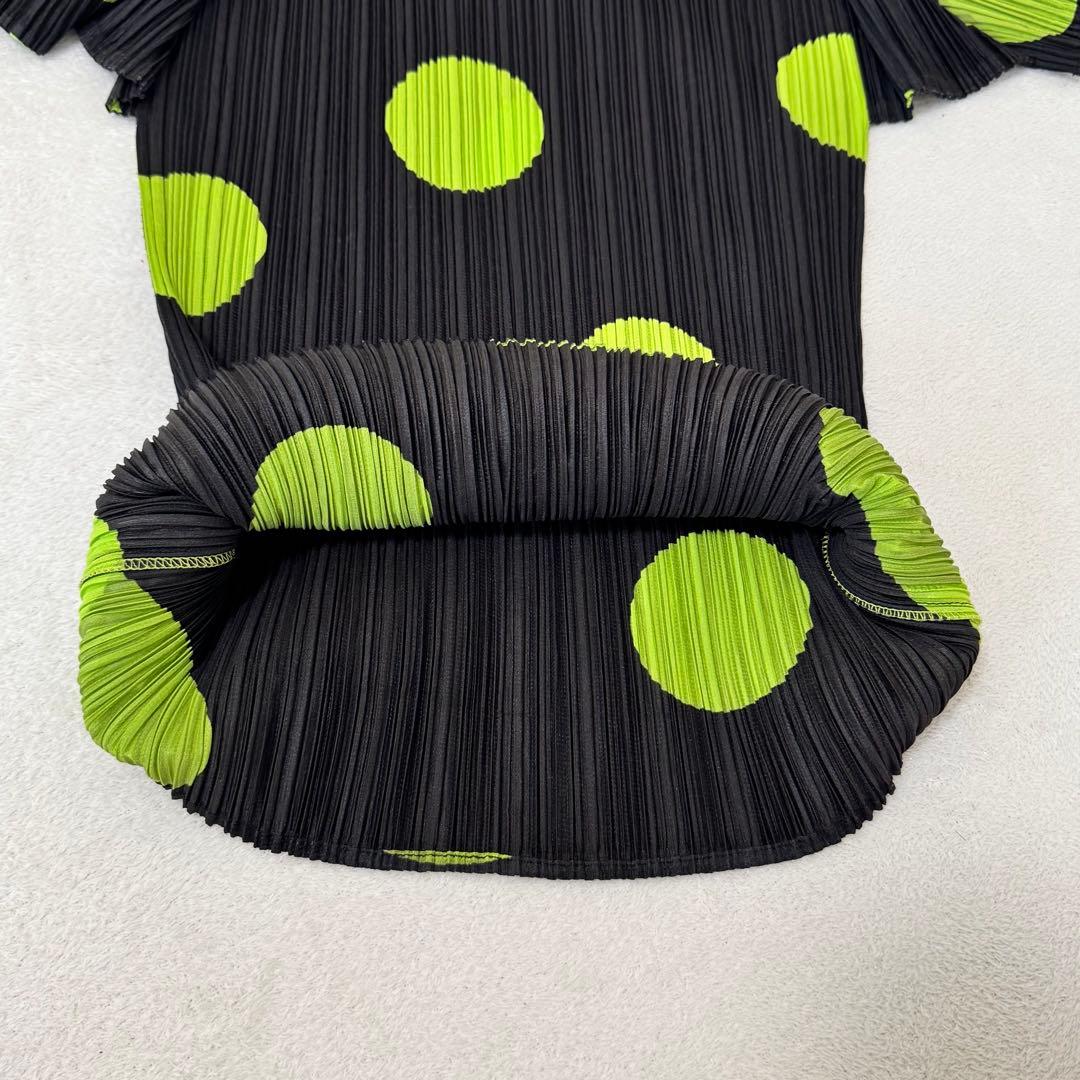 極美品✨PLEATS PLEASE プリーツ　ドット柄　ブラック　半袖　トップス