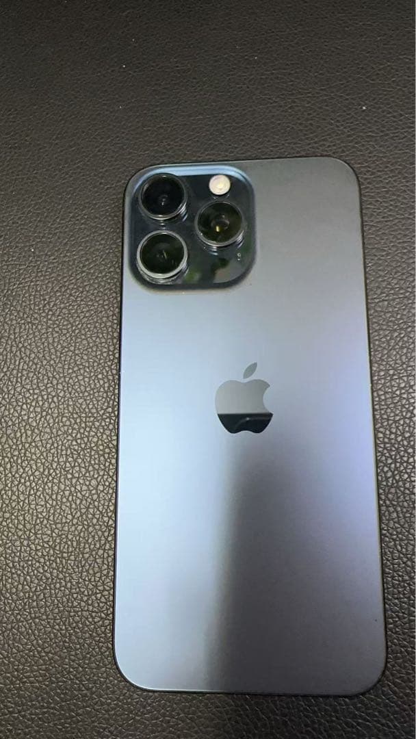 海外版 iPhone 15 Pro Max 1TB，美品，バッテリーは96%