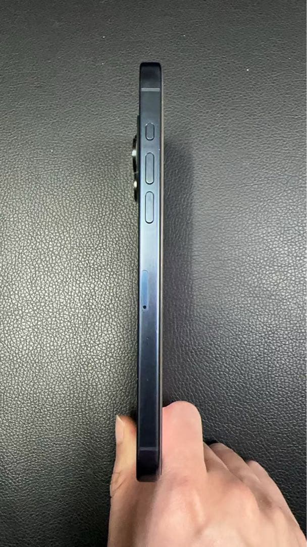 海外版 iPhone 15 Pro Max 1TB，美品，バッテリーは96%