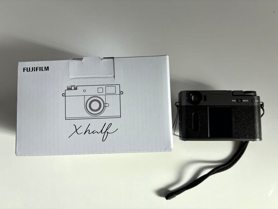 Fujifilm x-half X-HF1チャコールシルバー