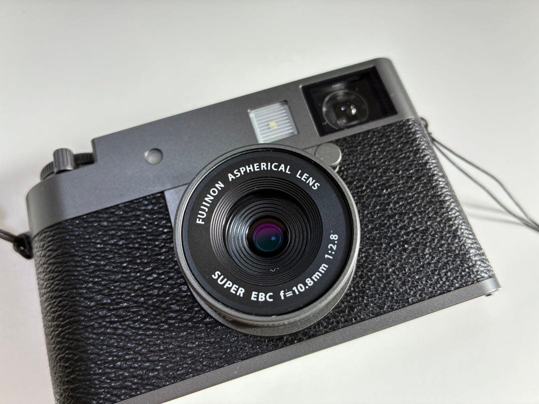 Fujifilm x-half X-HF1チャコールシルバー