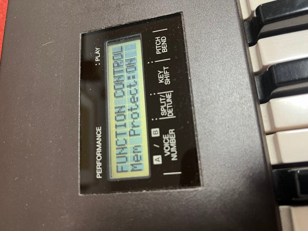 YAMAHA DX21 シンセサイザー