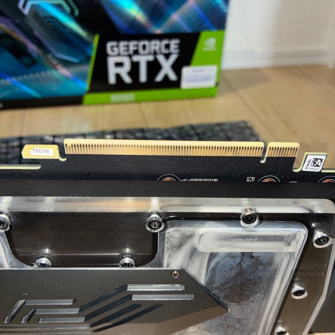 ZOTAC ZT-A30900Q-30P RTX 3090 グラフィックボード