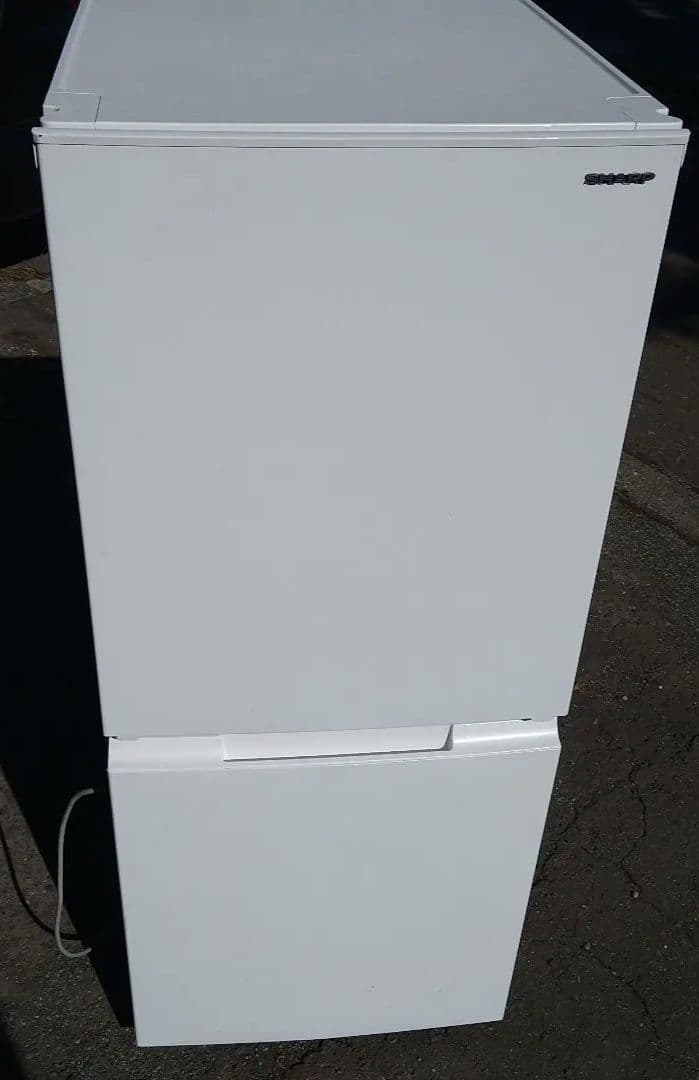 ホワイト 2ドア冷蔵庫 シャープ SJ-D15J W 2023年製