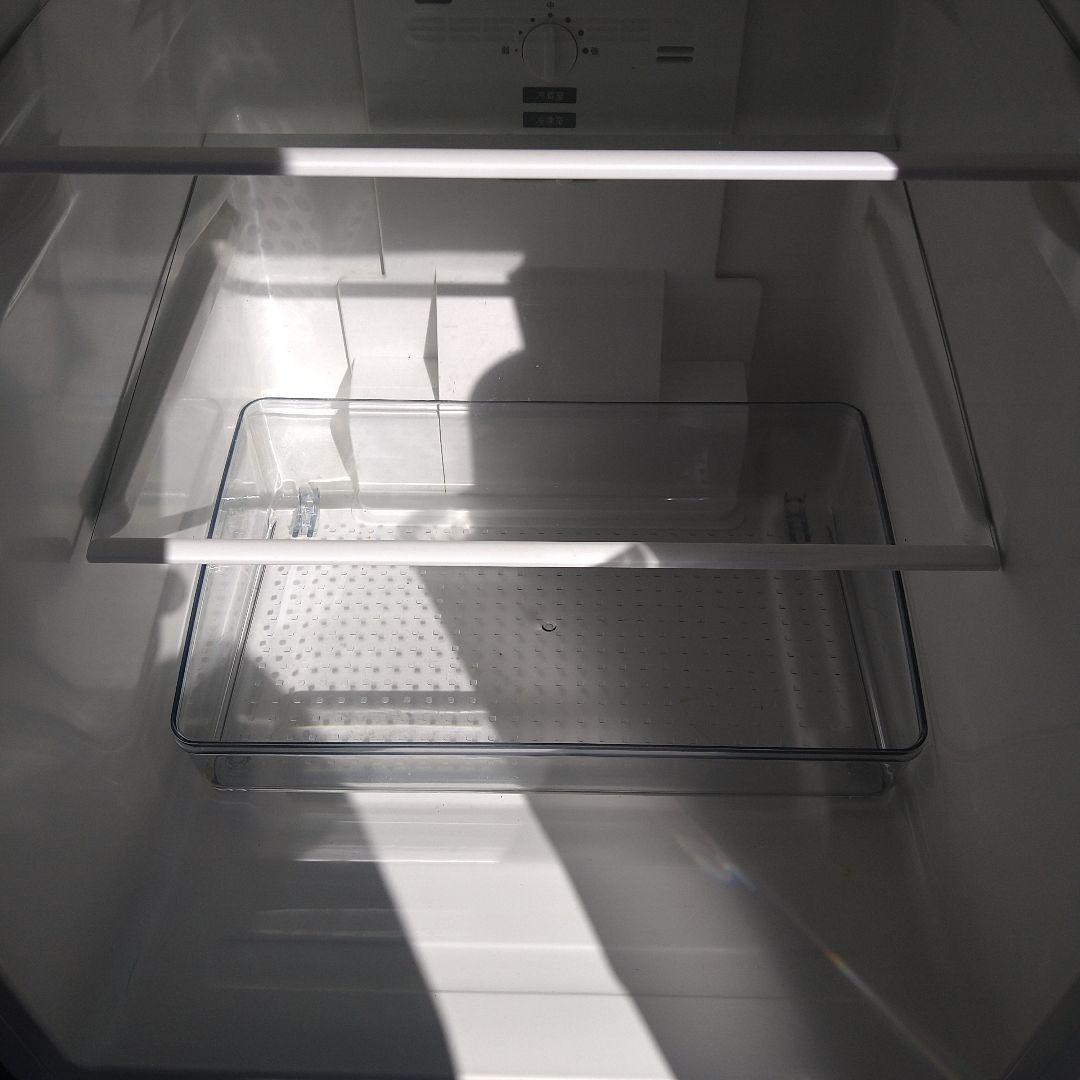 ホワイト 2ドア冷蔵庫 シャープ SJ-D15J W 2023年製