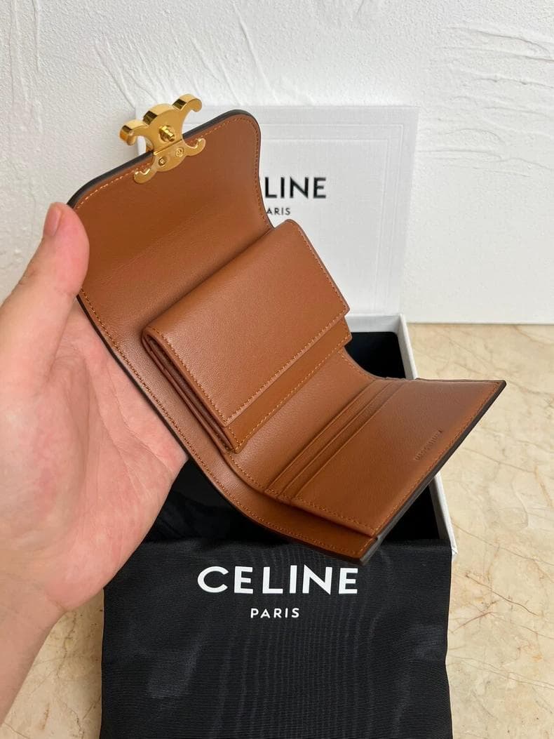 CELINE セリーヌ　ブラウン 三つ折り財布