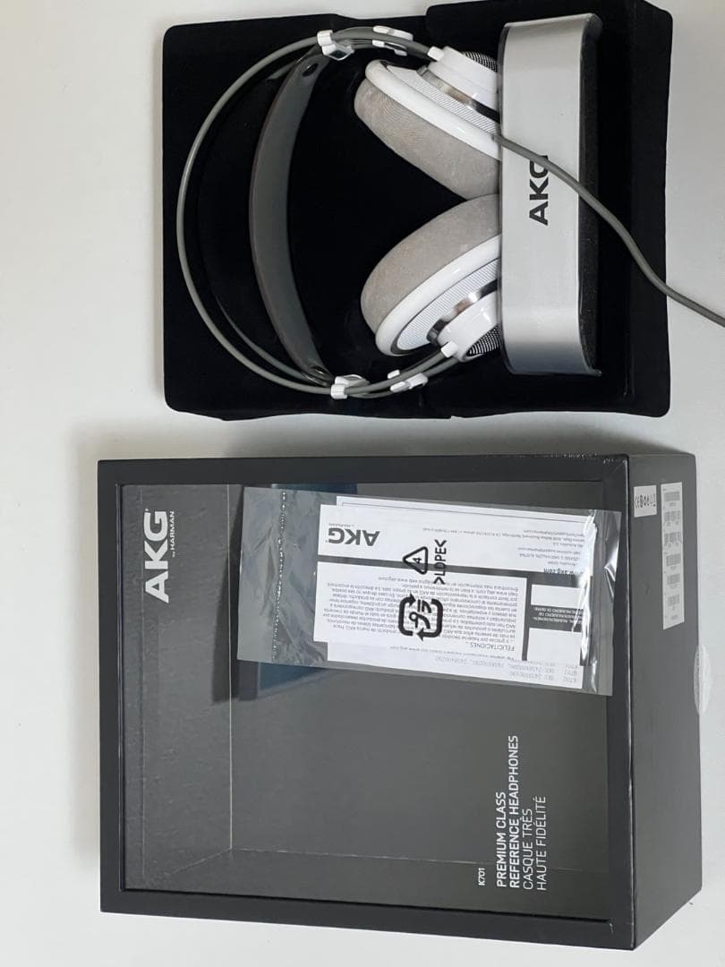 AKG K701 ヘッドホン 美品 純正箱あり イヤーパッド新品