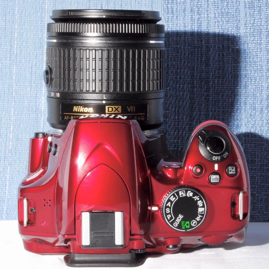 ✨スマホ転送OK✨Nikon D3200　小型軽量　綺麗なレッドカラー✨