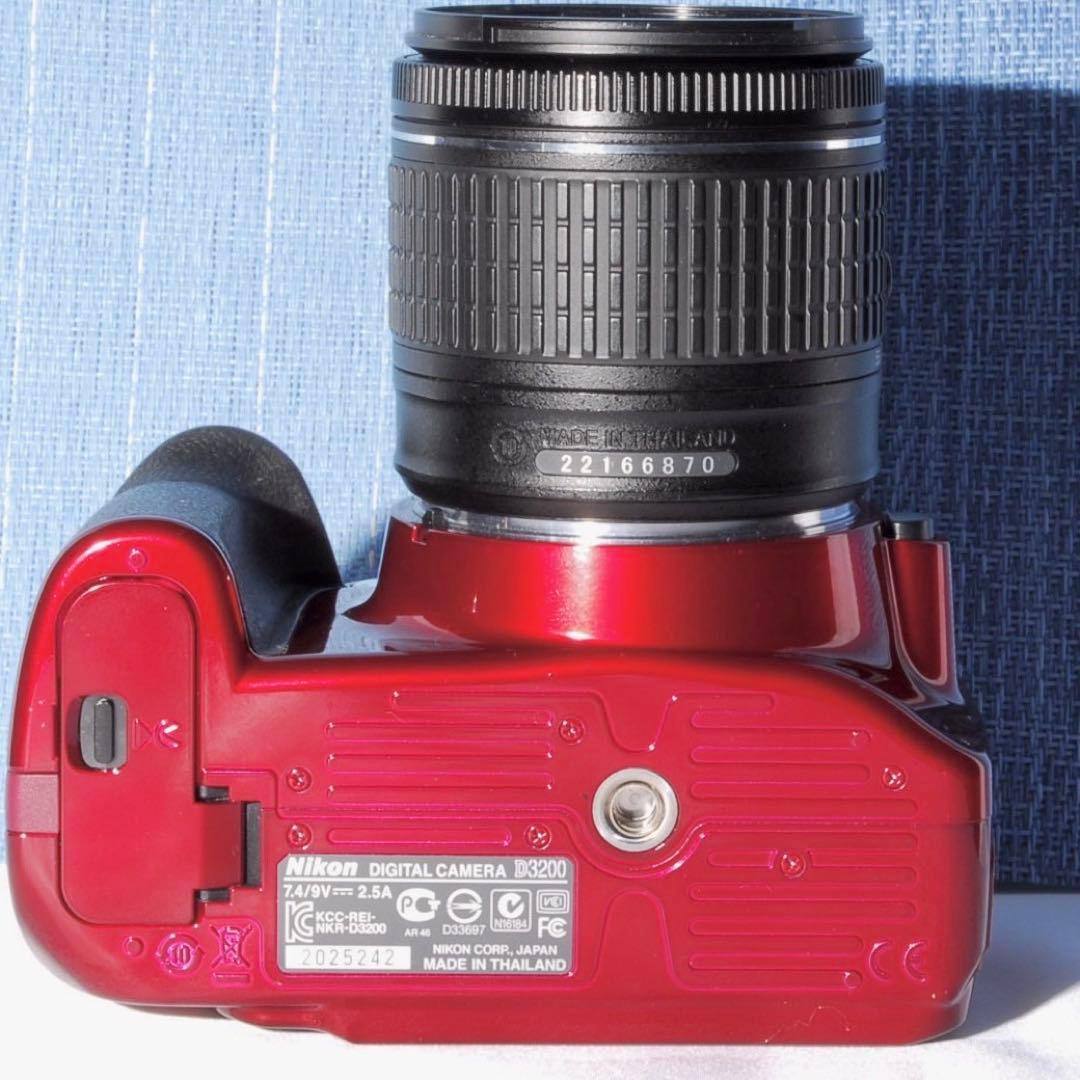 ✨スマホ転送OK✨Nikon D3200　小型軽量　綺麗なレッドカラー✨